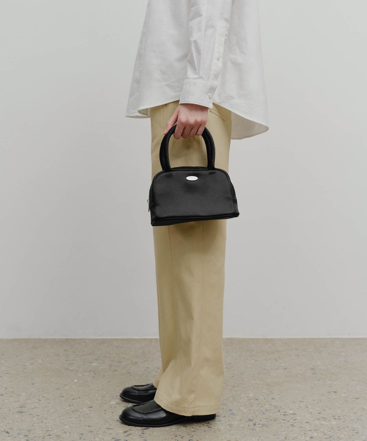 마리떼 프랑소와 저버(MARITHÉ + FRANҪOIS GIRBAUD) REGULAR LOGO SATIN MINI TOTE BAG black