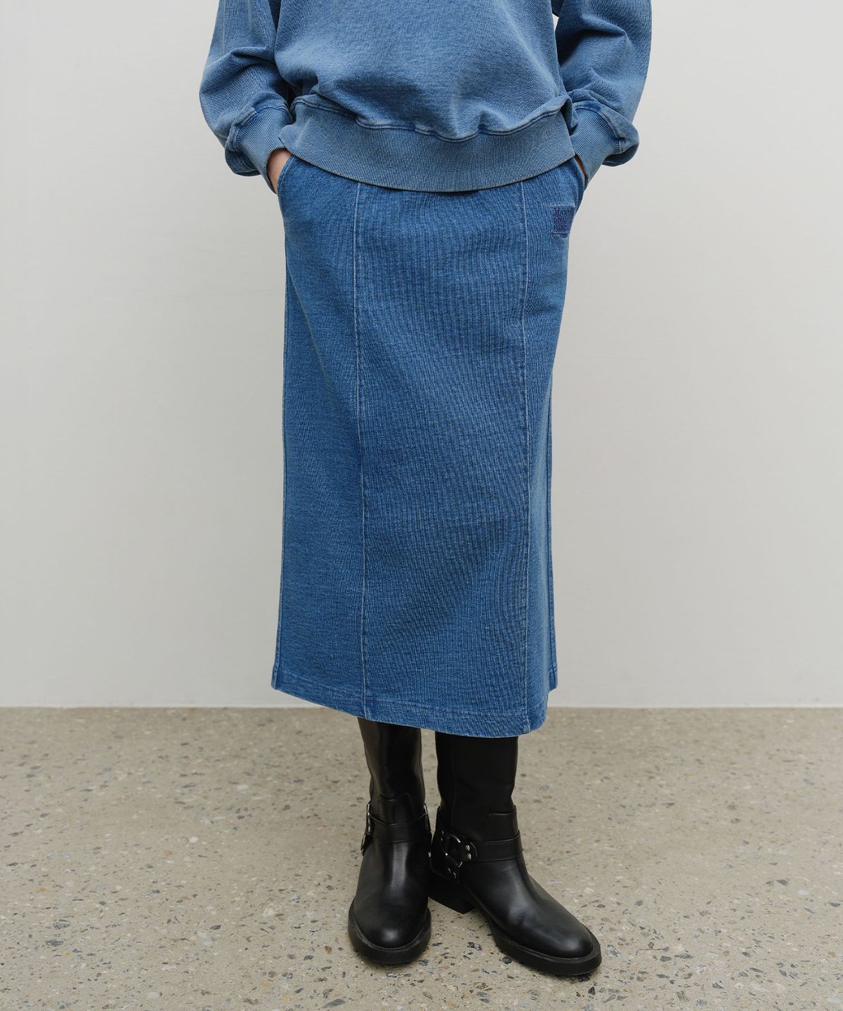 마리떼 프랑소와 저버(MARITHÉ + FRANҪOIS GIRBAUD) W EMBROIDERY CLASSIC LOGO SWEAT SKIRT blue