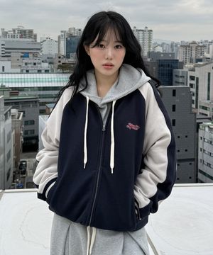 스웻 배색 바시티 자켓_네이비