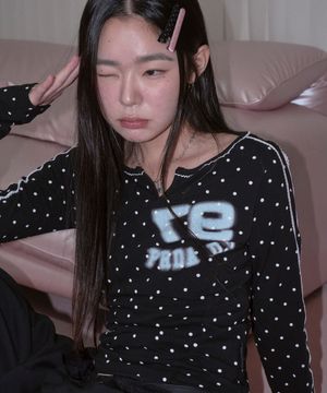 LACE NECK BUTTON DOT LONG SLEEVE BLACK