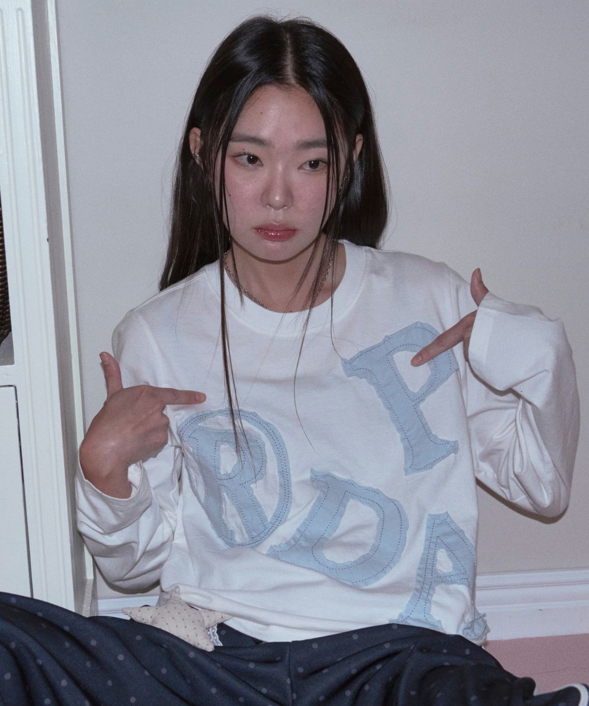 프렌다(PRENDA) PRDA BIG PATCH LONG SLEEVE WHITE