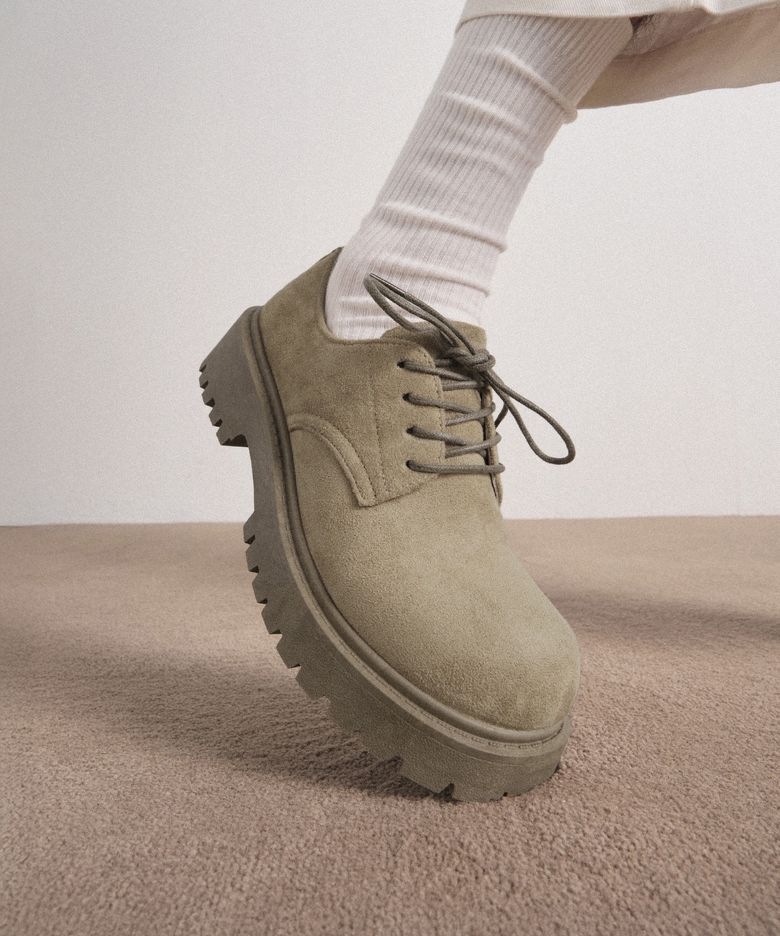 [미누의 코디 x 식스핏] [+5.5cm] BOLD TOE DERBY (SAND BEIGE)