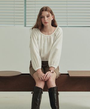 블리스 셔링 블라우스 / 크림