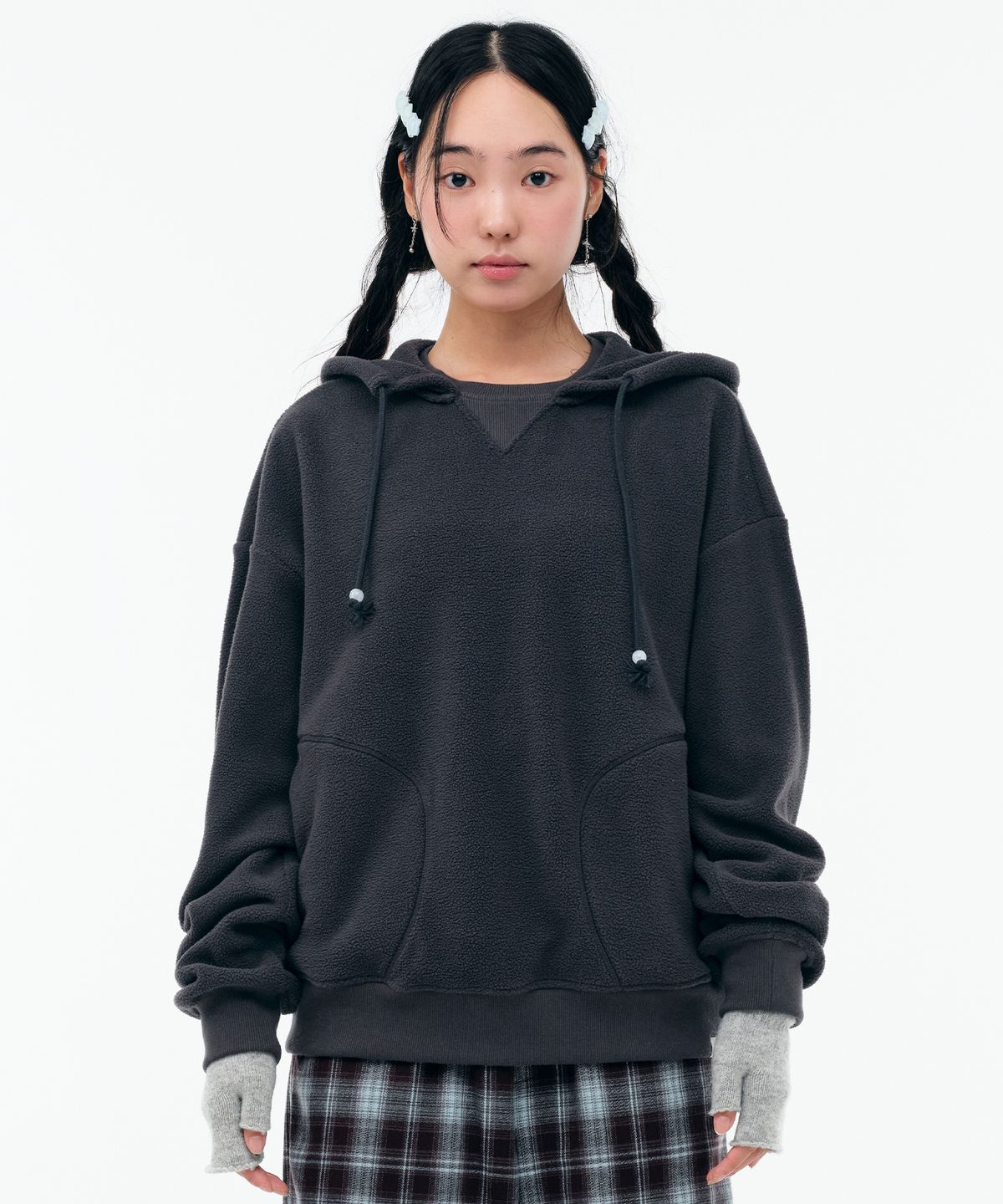 뚜오미오(TUOMIO) OVERSIZED FLEECE HOODIE [CHARCOAL]