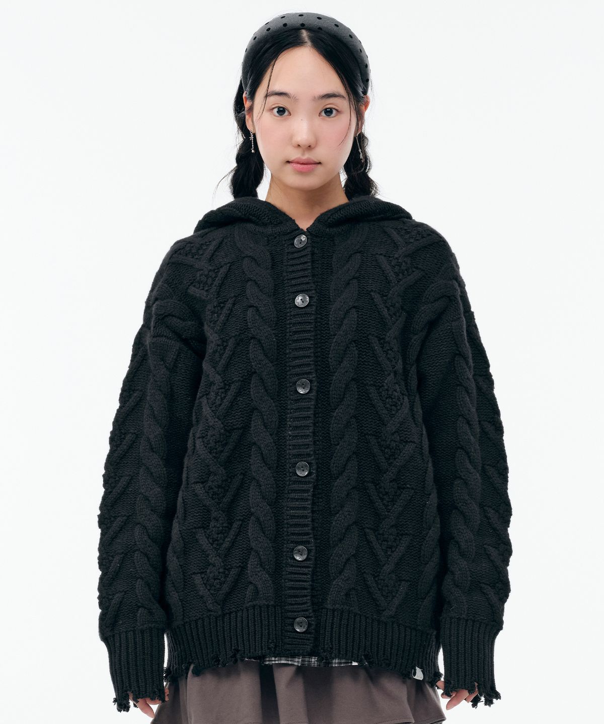 뚜오미오(TUOMIO) DAMAGED CABLE CARDIGAN [BLACK]