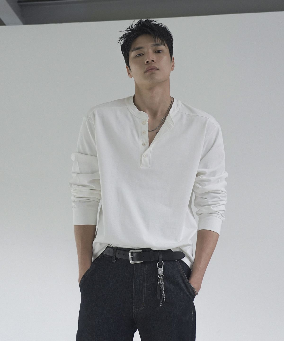 시도(SIIIIDO) ARMOR GOAT HENRYNECK LONGSLEEVE(WHITE)