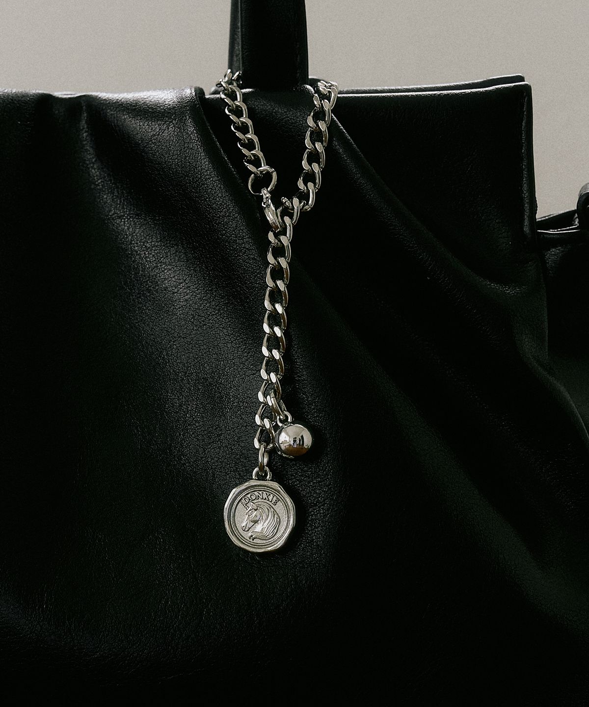 돈키(DONKIE) Uni chain charm - Silver