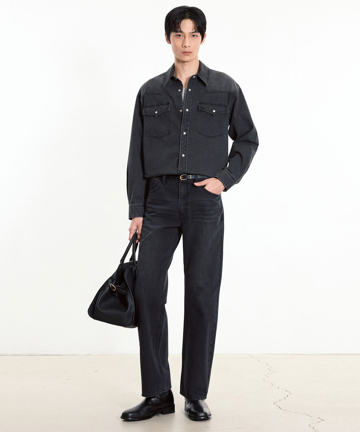 티엔지티(TNGT) Straight Fit Denim Pants (Washed Black) TNPA5F108BK
