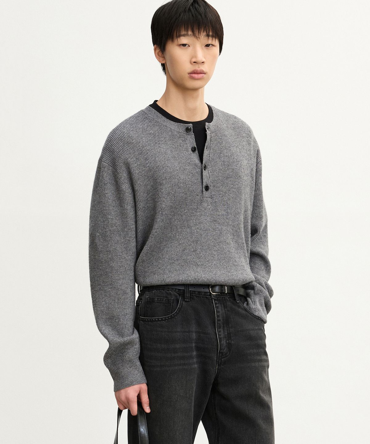 티엔지티(TNGT) Oversize Rib Henley Neck Knit (Grey) TNSW5F109G2