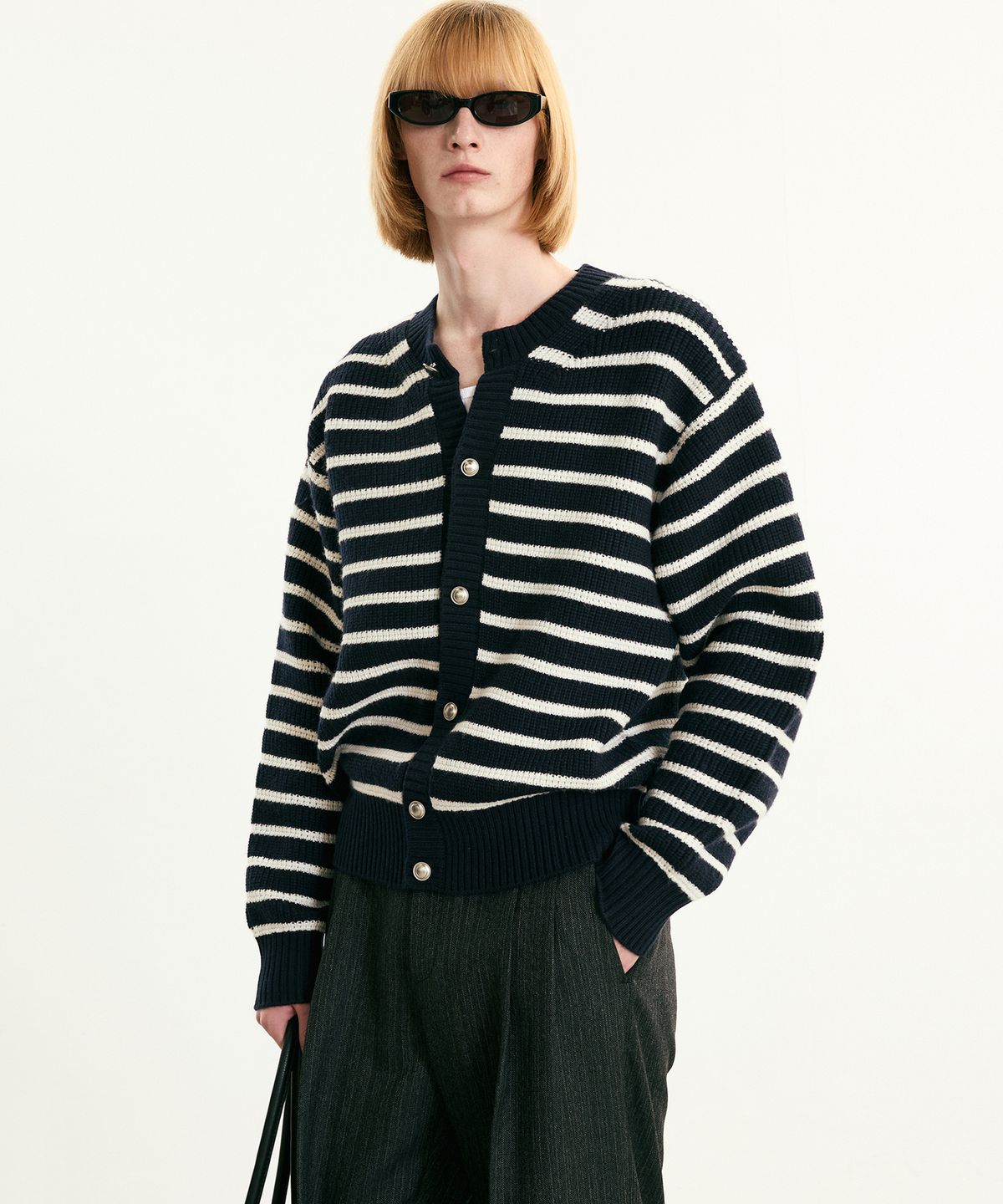 티엔지티(TNGT) Chunky Wool Knit Cardigan (Navy Stripe) TNSW5F101N2