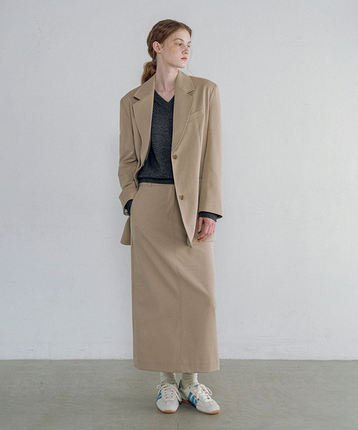 반원 아틀리에(VANONE ATELIER) 오버사이즈 블레이저 셋업_Beige