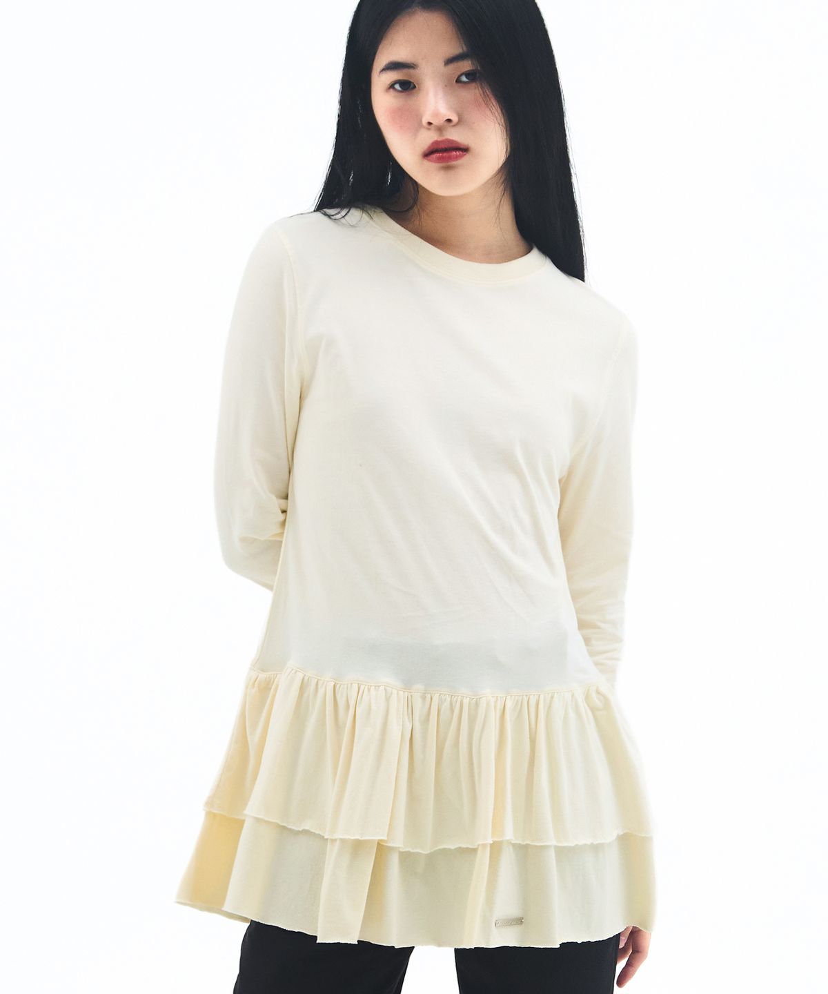 아메스 월드와이드(AMES-WORLDWIDE) FRILL LAYERED LONGSLEEVE TEE IVORY