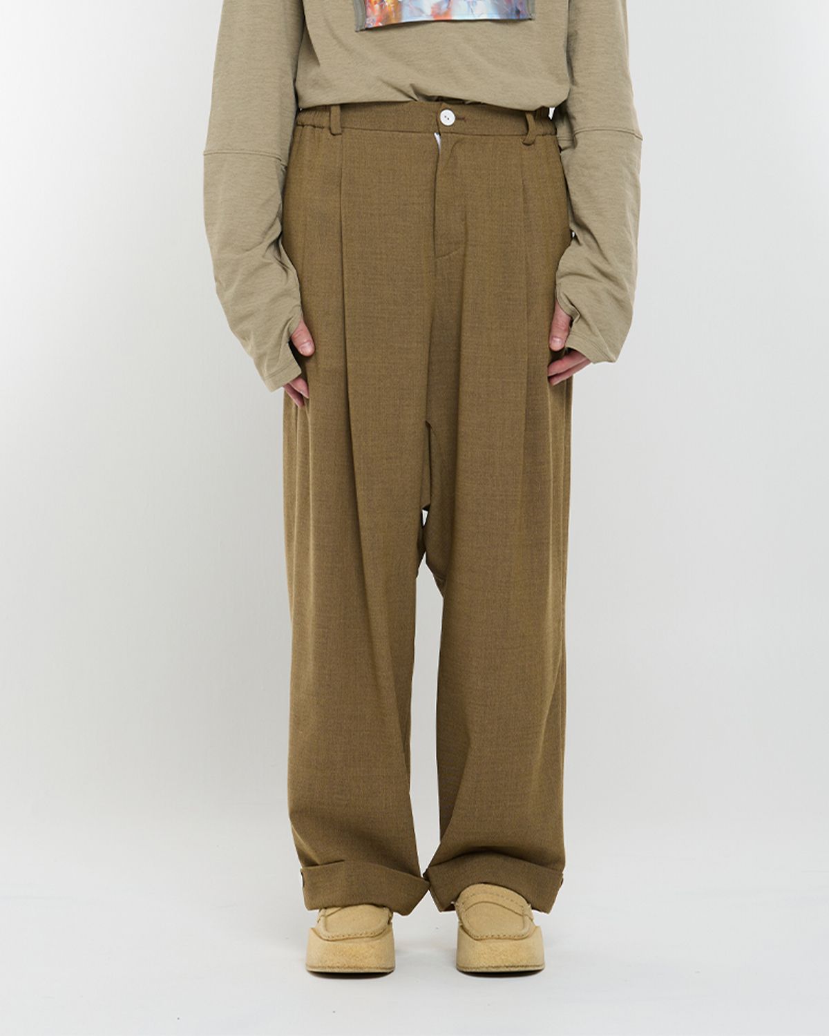 와이쏘씨리얼즈(WHYSOCEREALZ) Wide Baggie Trousers (mud-wool)