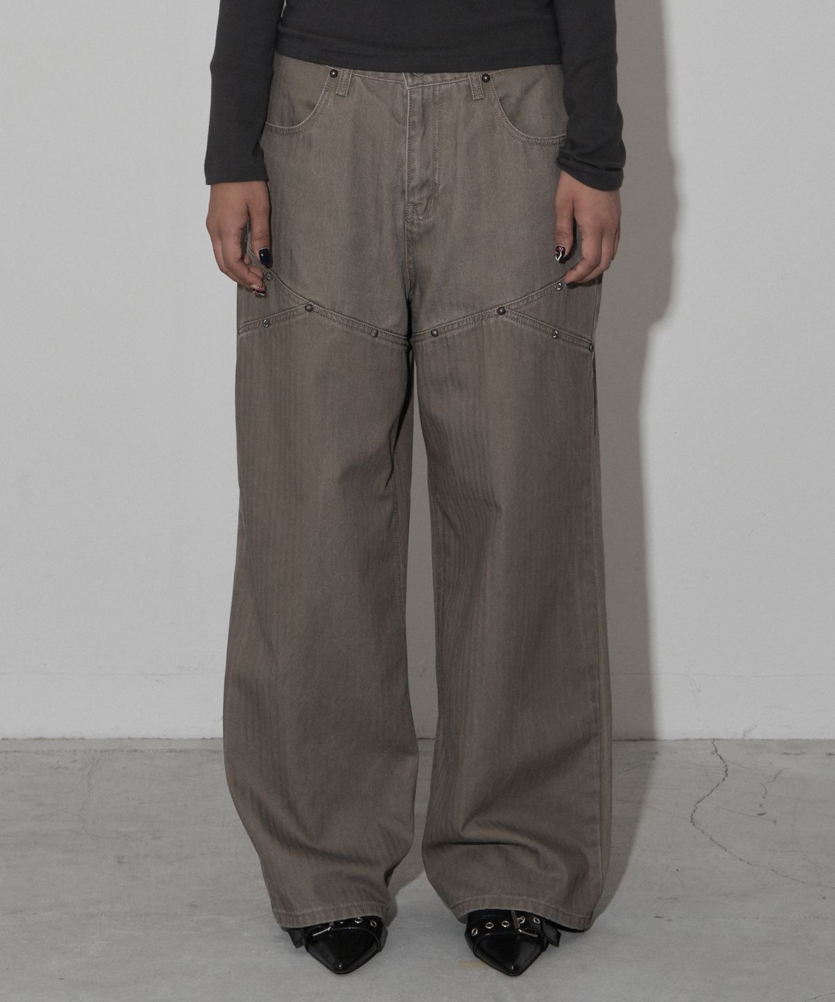 미드나잇 무브(MIDNIGHT MOVE) hb rivet pants (brown)