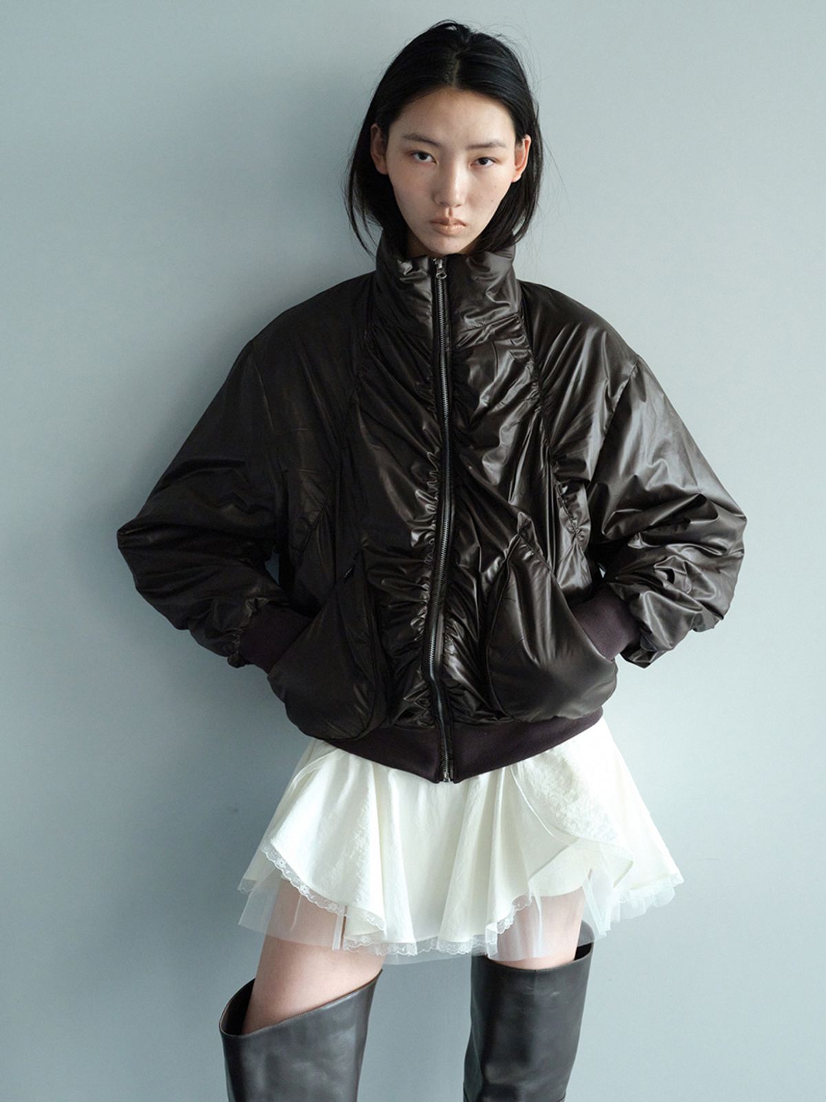 세릭(CERRIC) HIGH NECK SHIRRING JUMPER / KHAKI