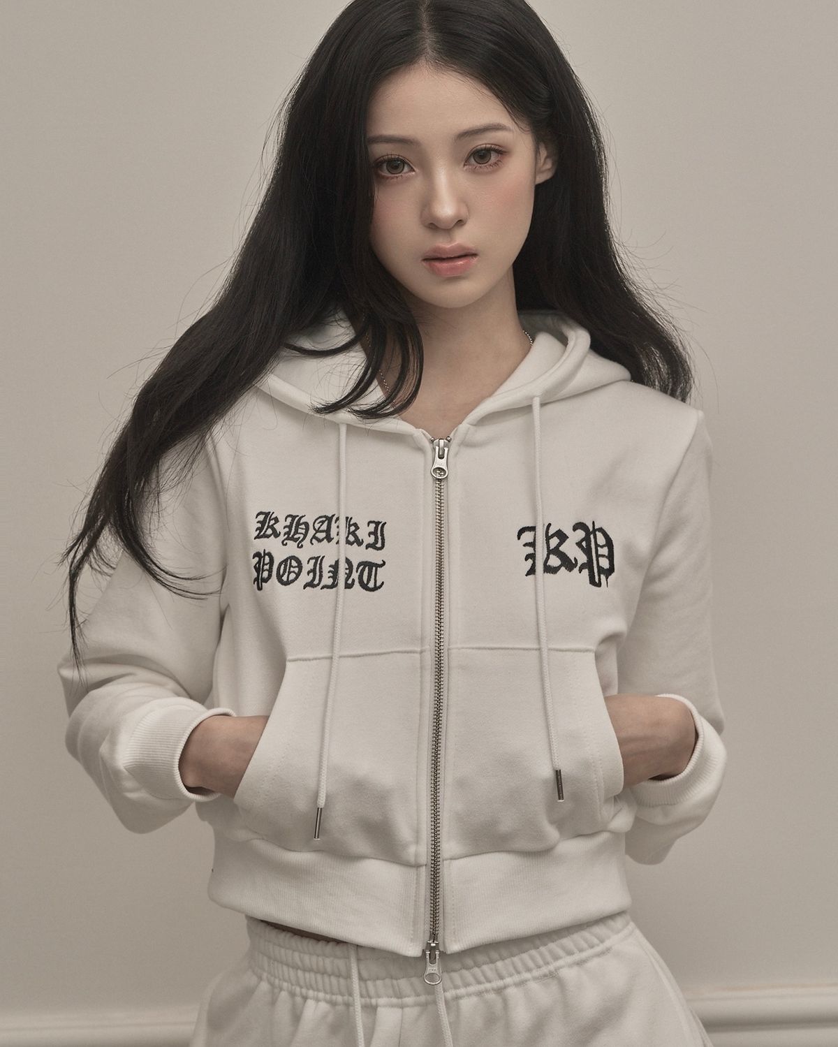 카키포인트(KHAKIPOINT) Chrome Hood Zip-up (white)