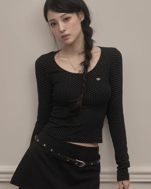 Dot U-neck T-shirt (black)