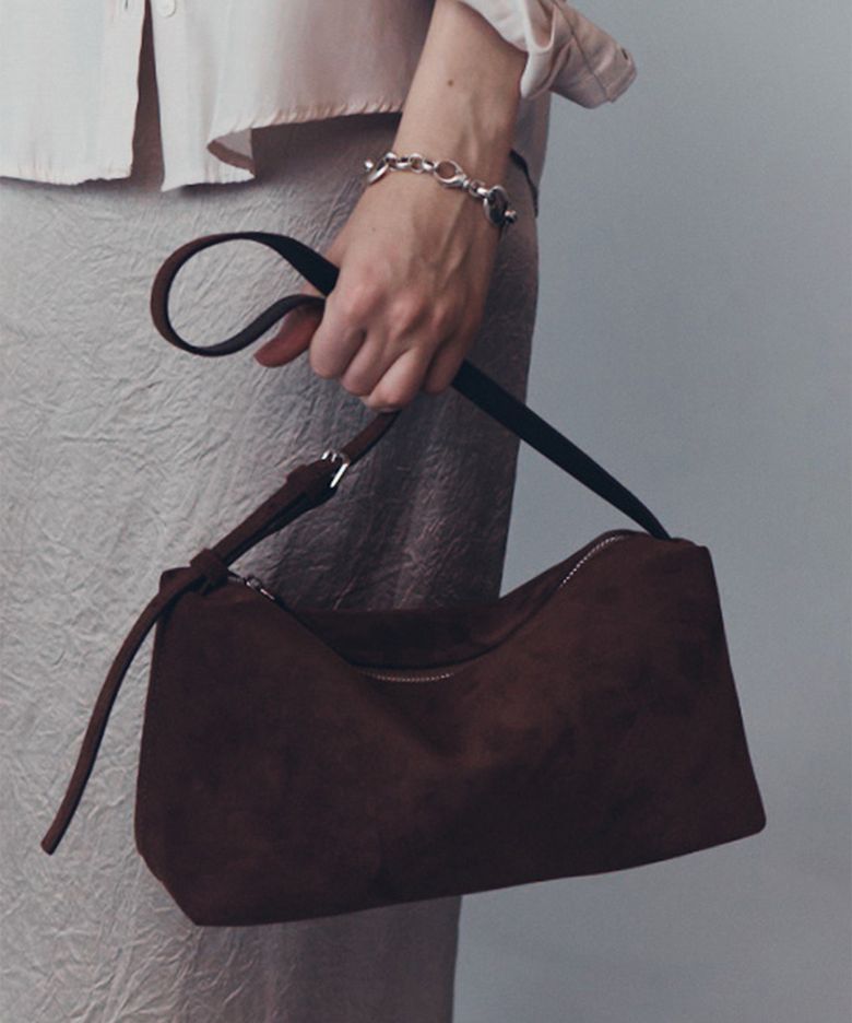 미누 스웨이드 숄더백 Minu Suede Shoulder Bag_Chocolate