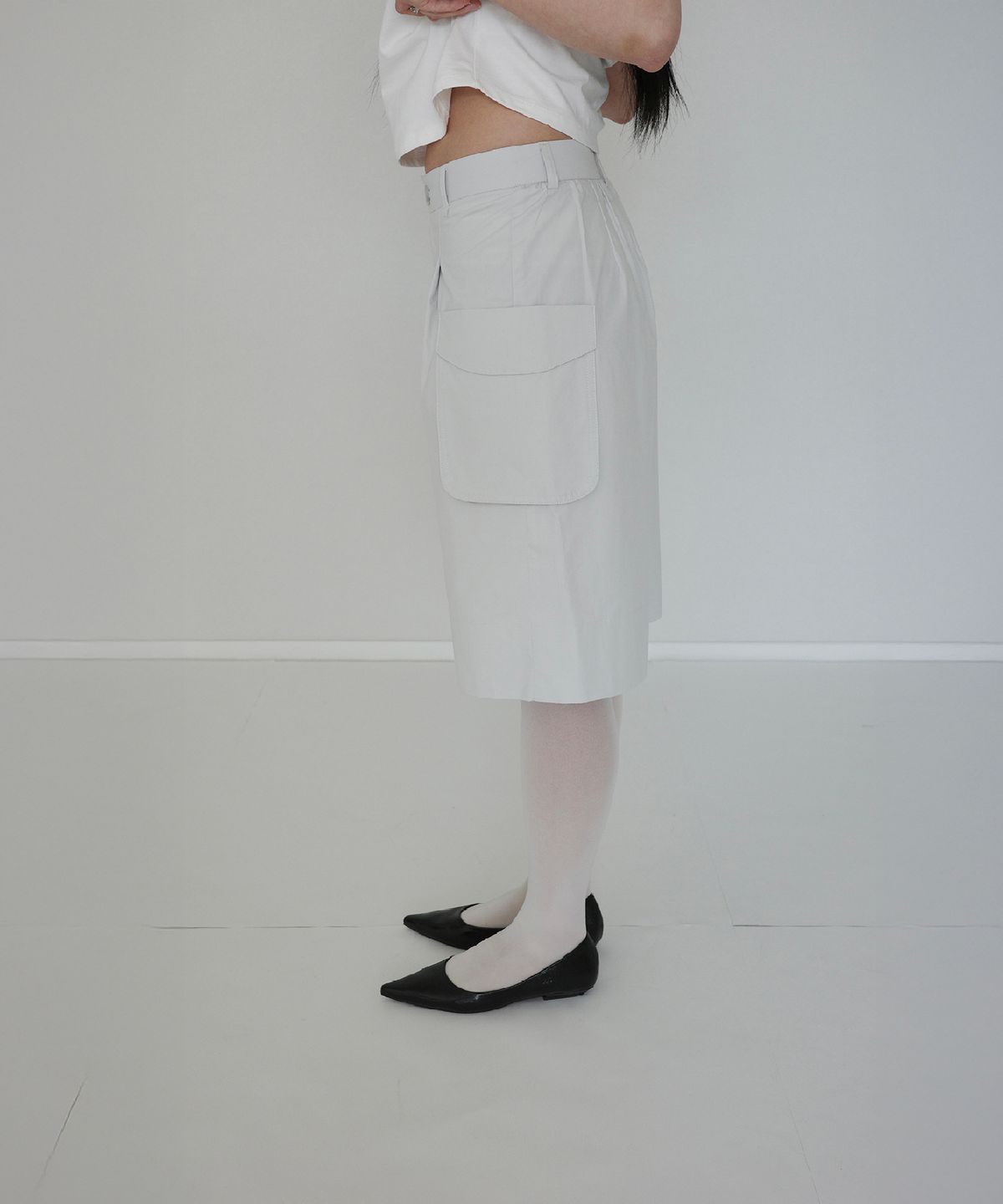 이서이(ESEOE) odd pocket shorts Light gray