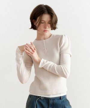 우먼 헨리넥 레이어드 롱슬리브 Beige