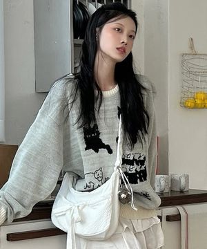 클로버하트 셔링 미디움 나일론 호보백 White