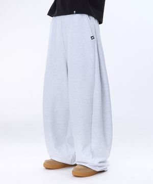 커브드 사이드 핀턱 벌룬 스웨트팬츠 GLP-650_백염