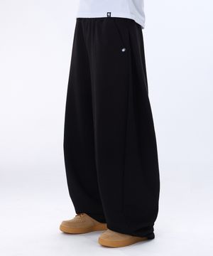 커브드 사이드 핀턱 벌룬 스웨트팬츠 GLP-650_블랙