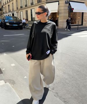 C로고 오버핏 조그택 롱슬리브 티셔츠 Black