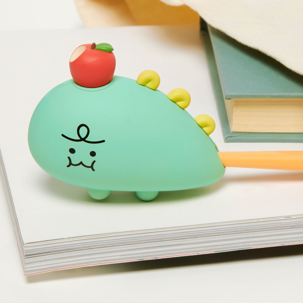 카카오프렌즈(KAKAO FRIENDS) 칫솔살균기 사과_죠르디