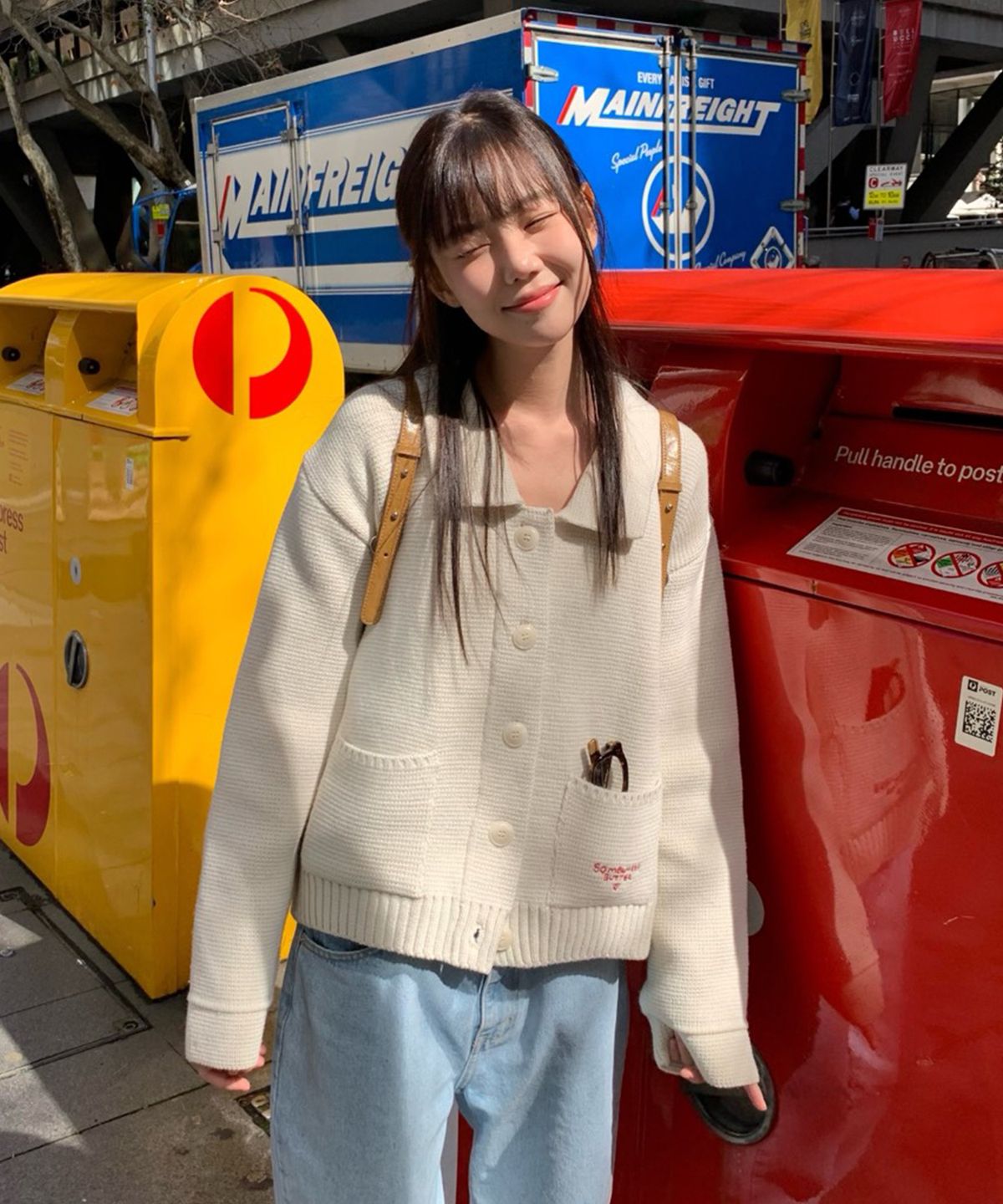 썸웨어버터(SOMEWHEREBUTTER) Stitch Logo Knit Wool Jacket - Ivory