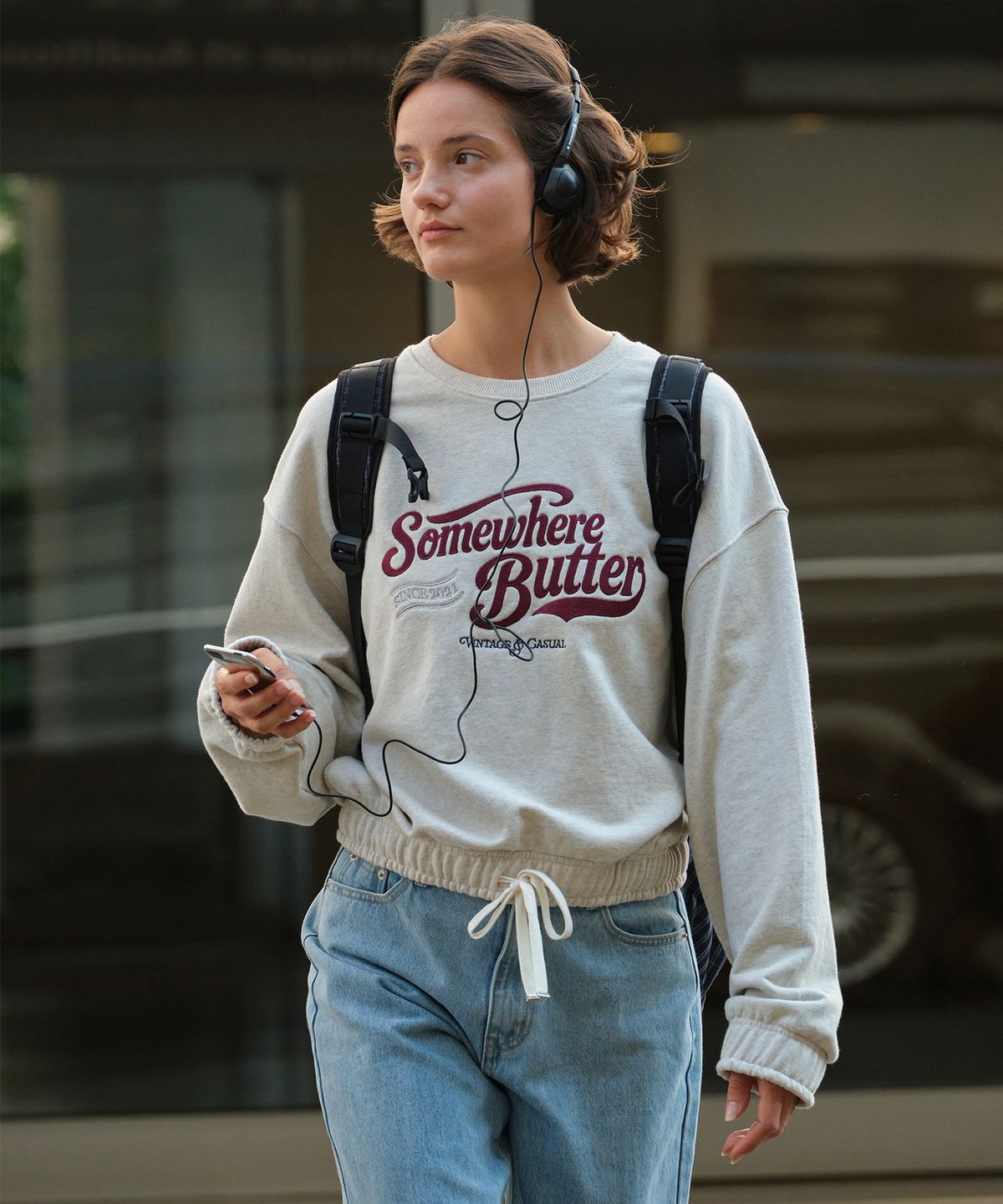 썸웨어버터(SOMEWHEREBUTTER) Banding Vintage Sweatshirt - Oatmeal