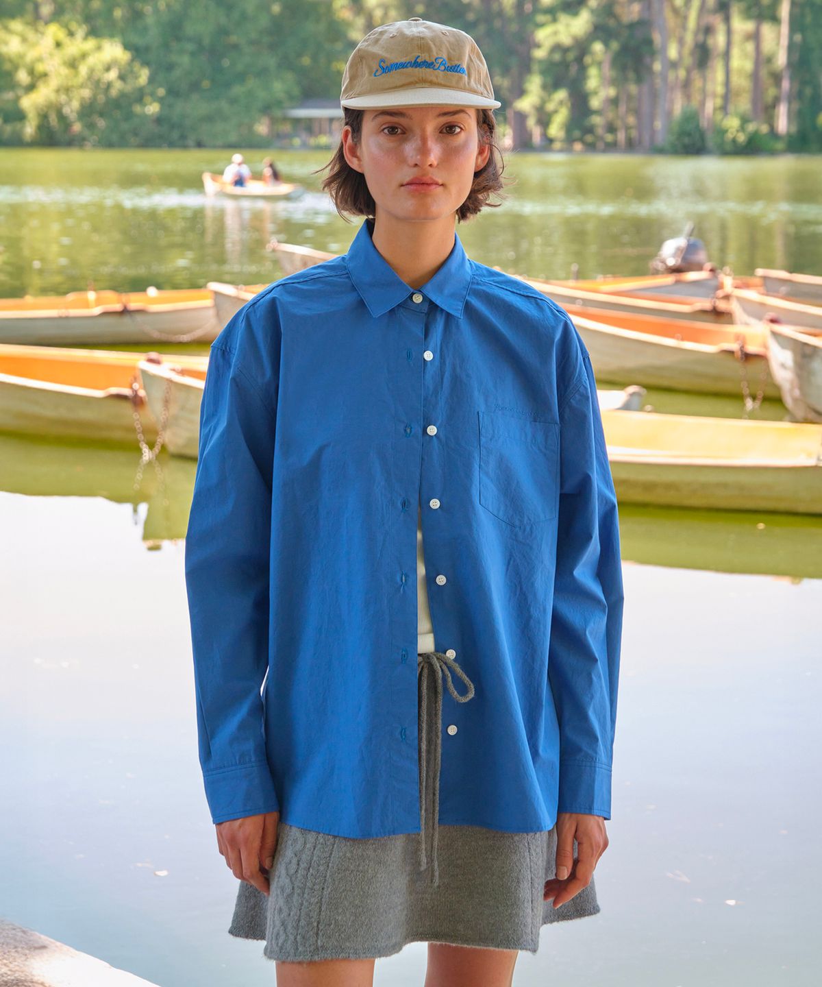 썸웨어버터(SOMEWHEREBUTTER) Heart Point Over-Fit Shirt - Cobalt Blue
