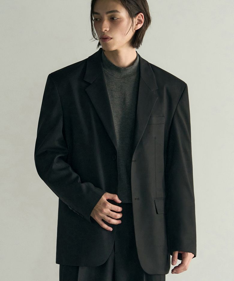 테일러드 싱글 투 버튼 블레이저 [블랙]