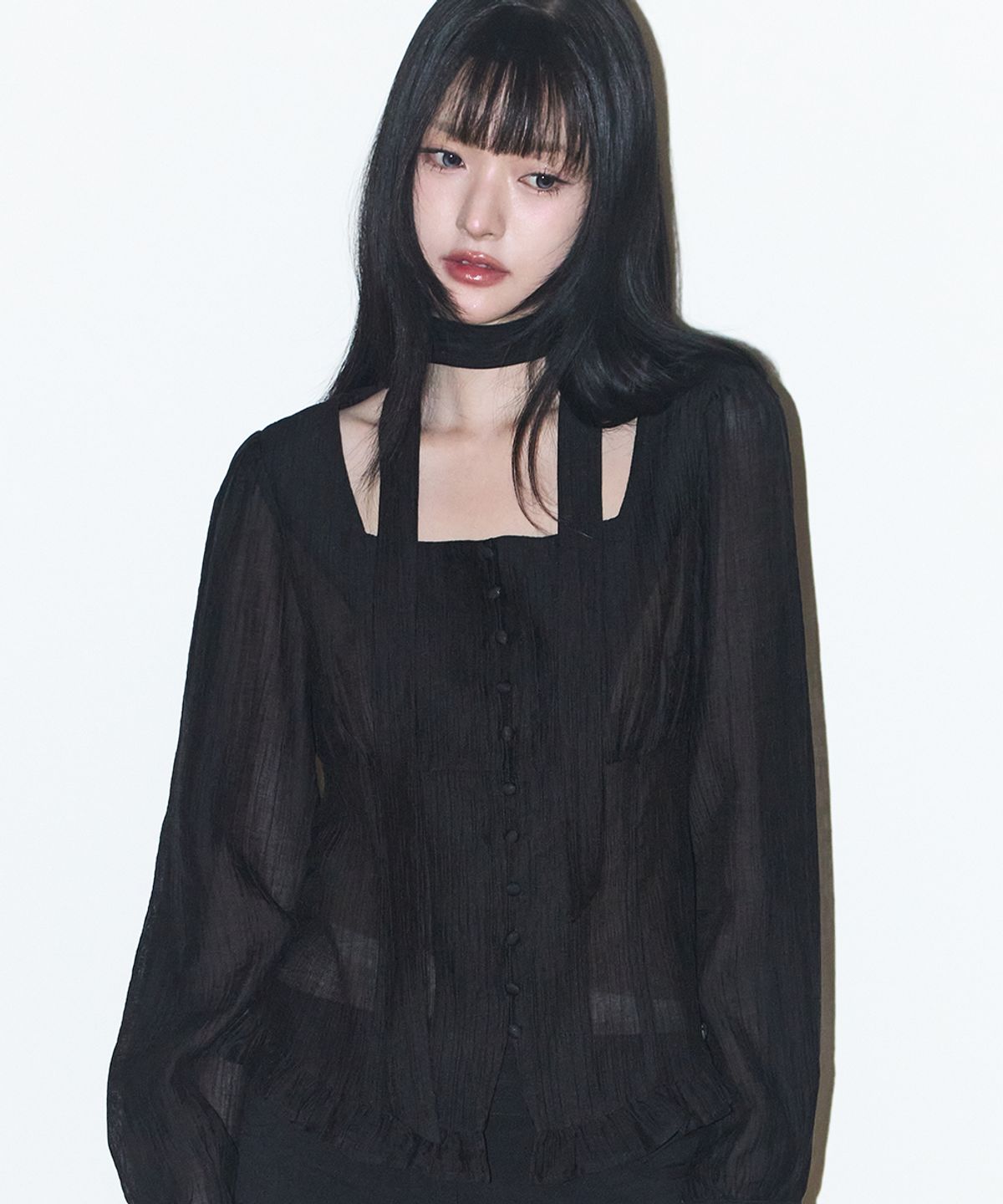 일리고(ILLIGO) 리본 타이 스퀘어넥 롱블라우스 블랙