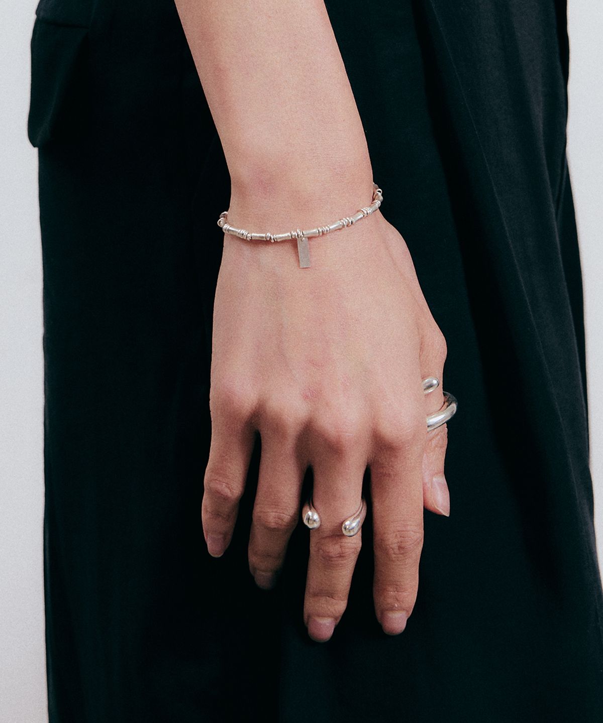 탁토(TACTO) 커튼 팔찌 CURTAIN BRACELET