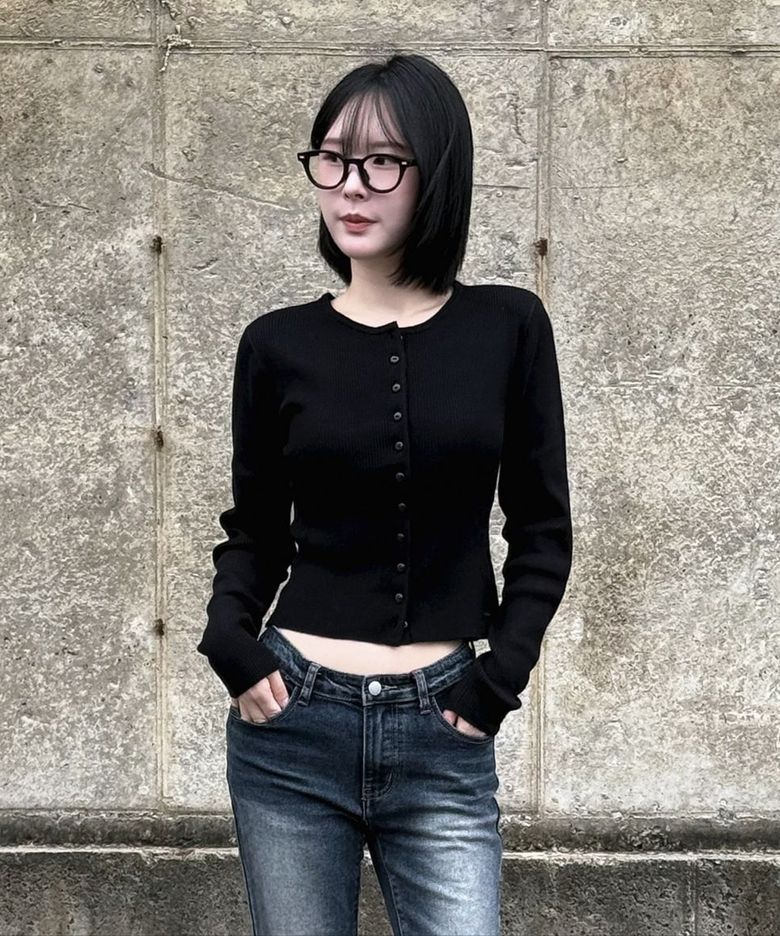 Ribbed Button Cardigan / WHCKG4822F