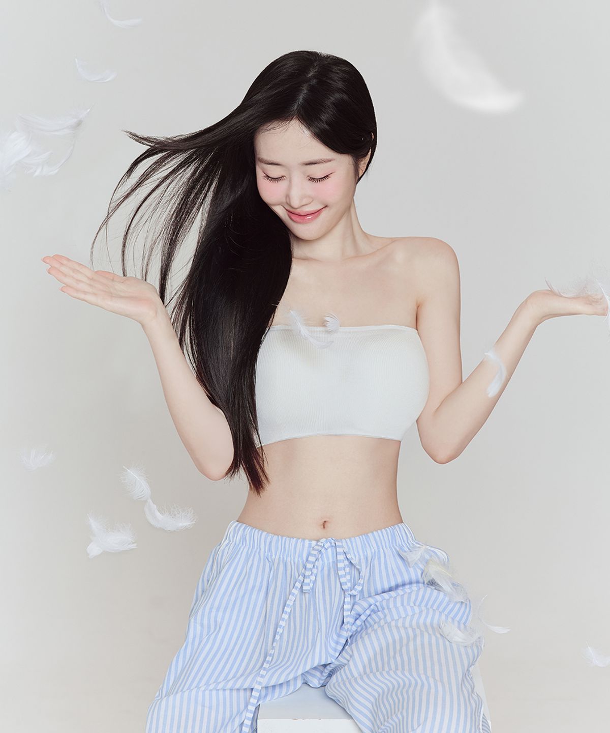 크라시앙(CRASSIANG) 1.5cm 울트라 라이트 오프숄더 브라