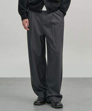 클래식 원턱 핀 스트라이프 트라우저 (CHARCOAL)
