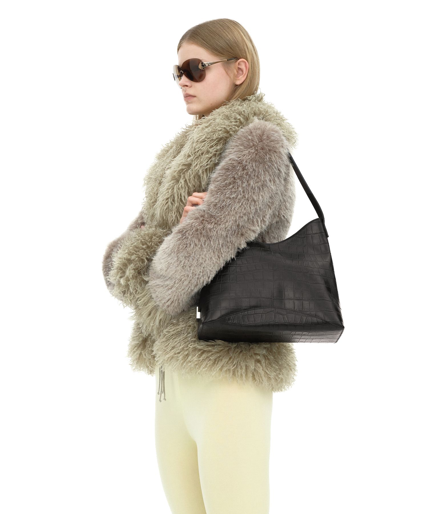 MUSINSA | OSOI EGG HOBO [DARK BROWN]