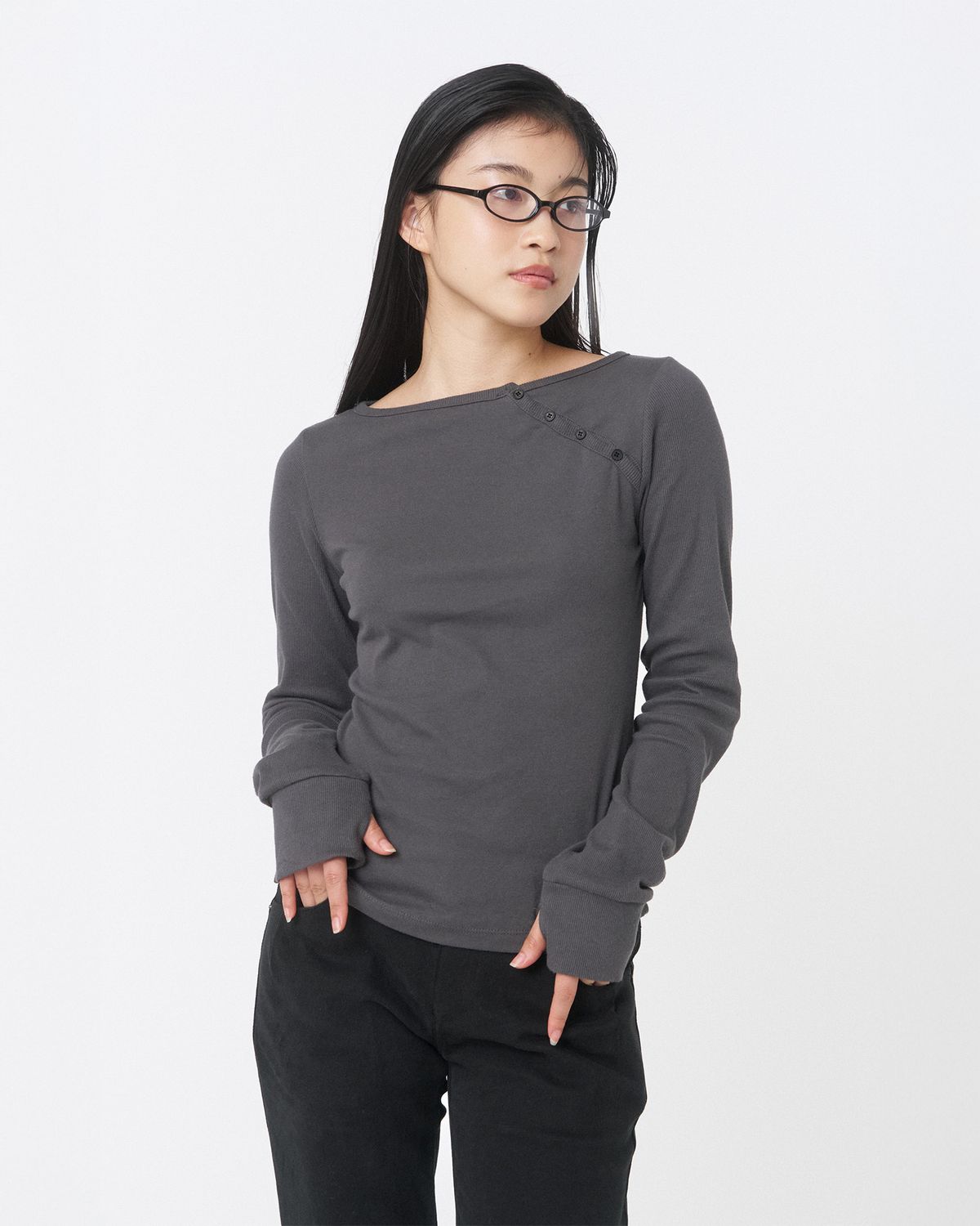 미세키서울(MISEKI SEOUL) Slash button long sleeves CHARCOAL