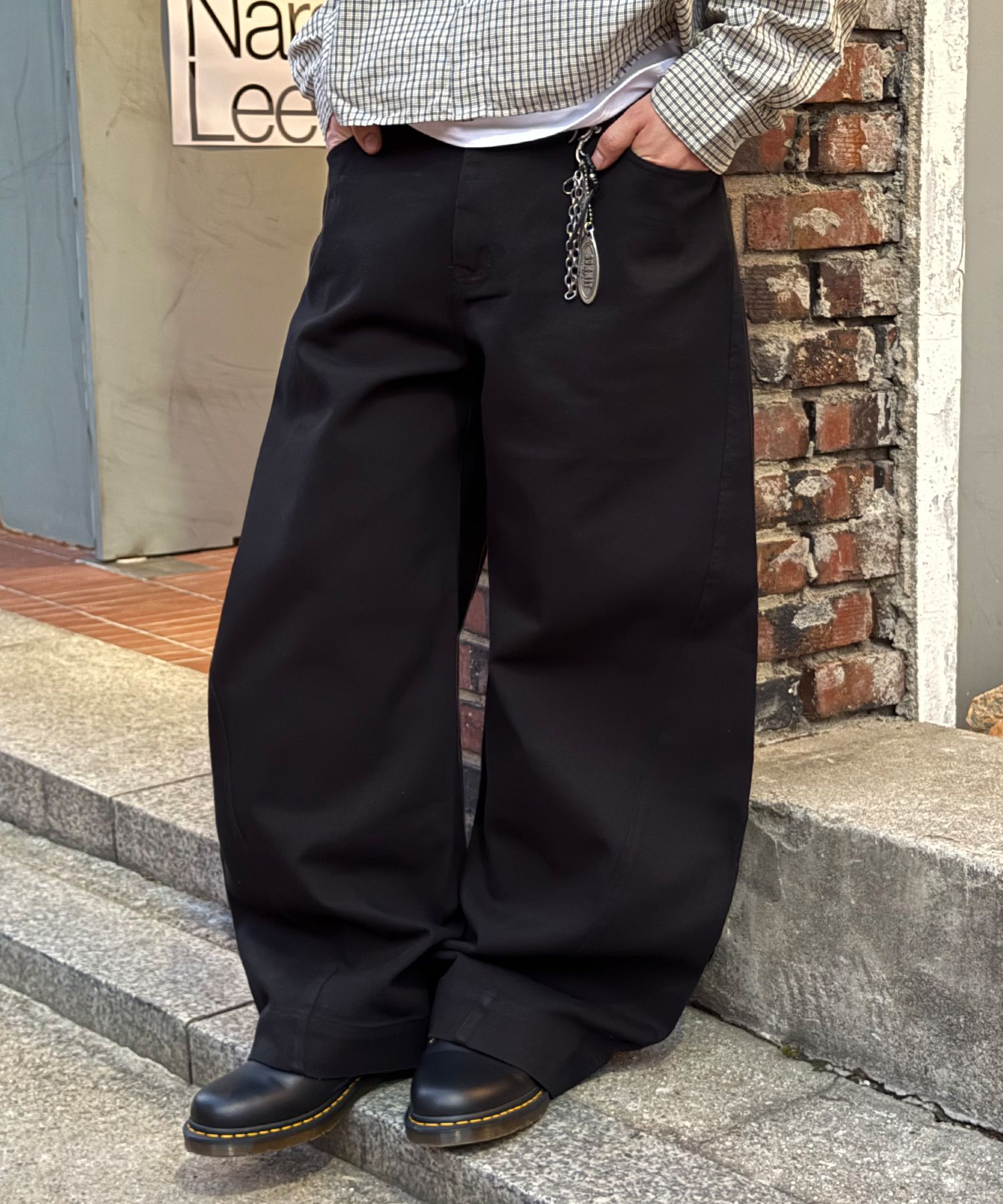 MUSINSA公式 | SIGNATURE ツイストカーブコットンパンツ[ブラック]