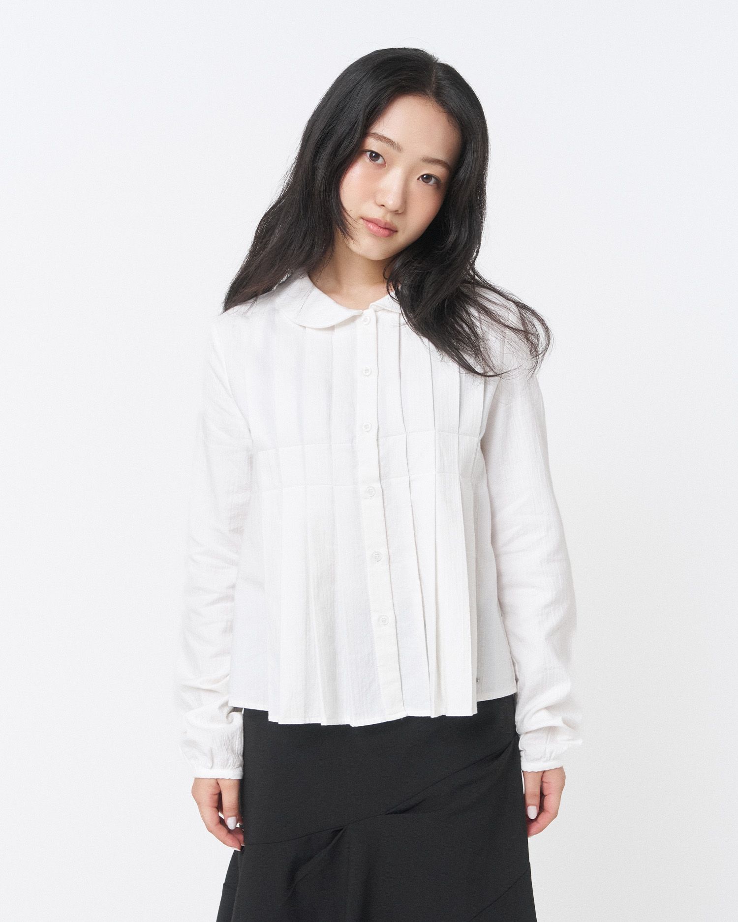 Round collar pleats shirts IVORY