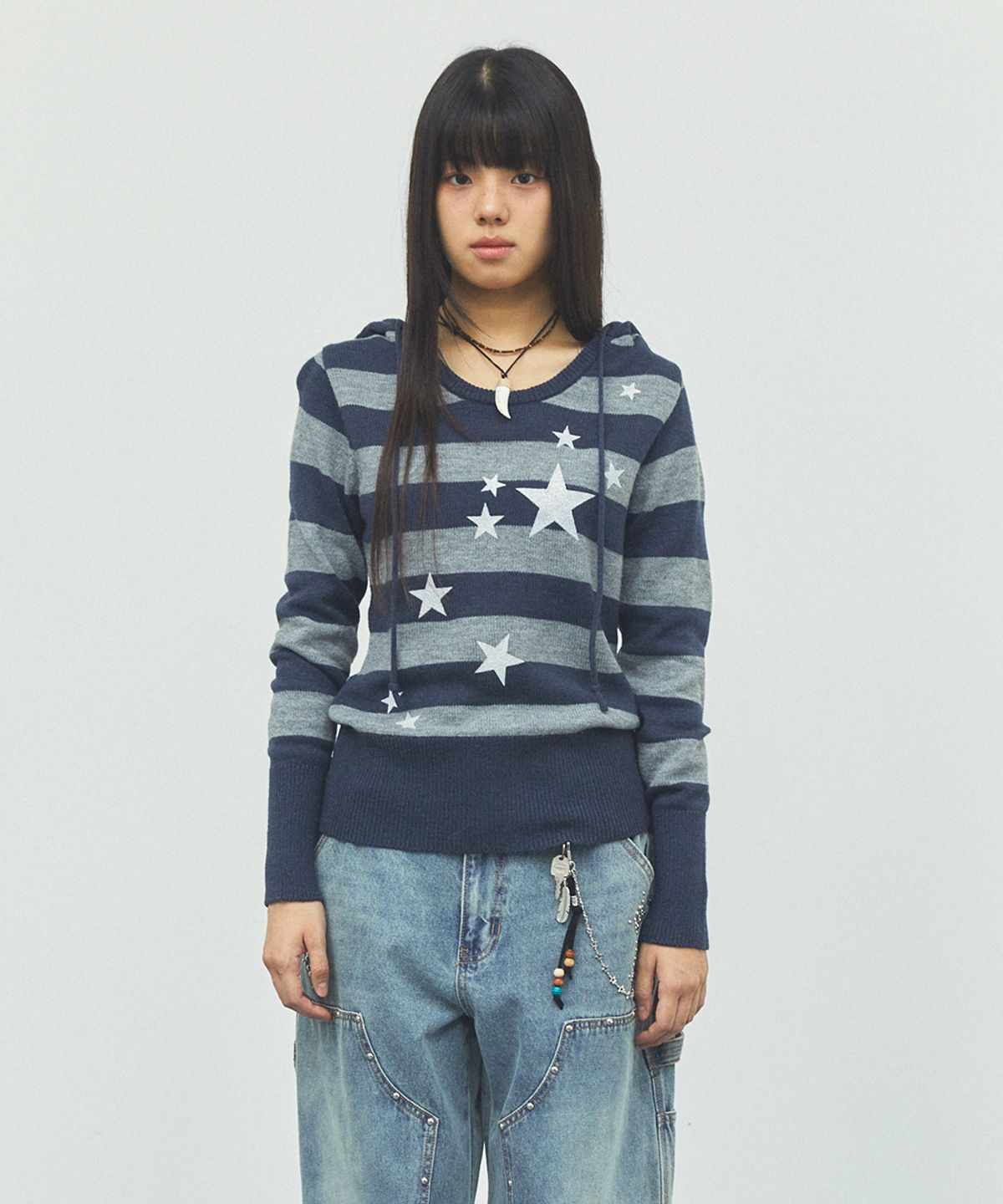 카비시(CAVISH) W U NECK STRIPED STAR KNIT HOODIE NAVY(CV2FFFK601A)