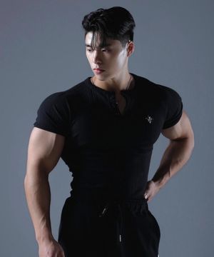 헨리넥 머슬핏 골지 니트 반팔 티셔츠