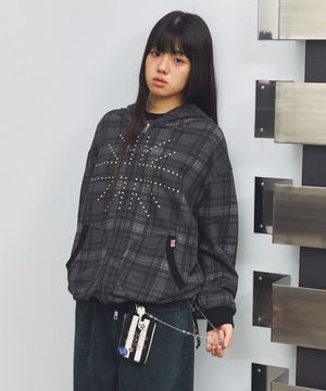 [기명, 매미pick] STUD UNION JACK ZIP UP HOODIE BLACK(CV2FFUM480A)