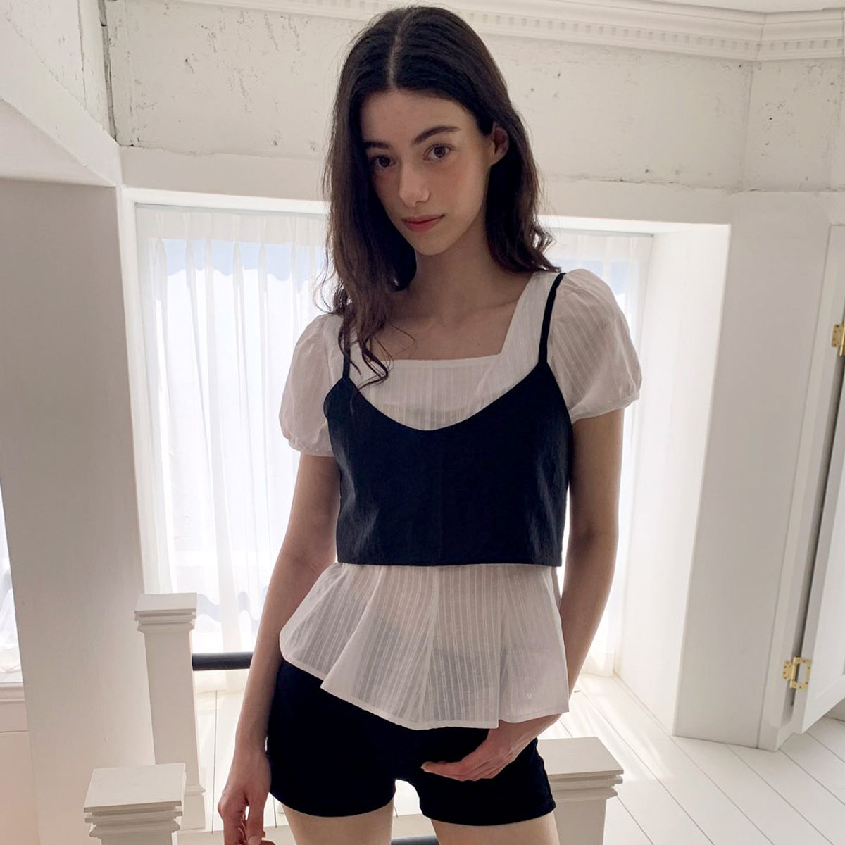 리리수(LILISU) Navi Cami Top / Black