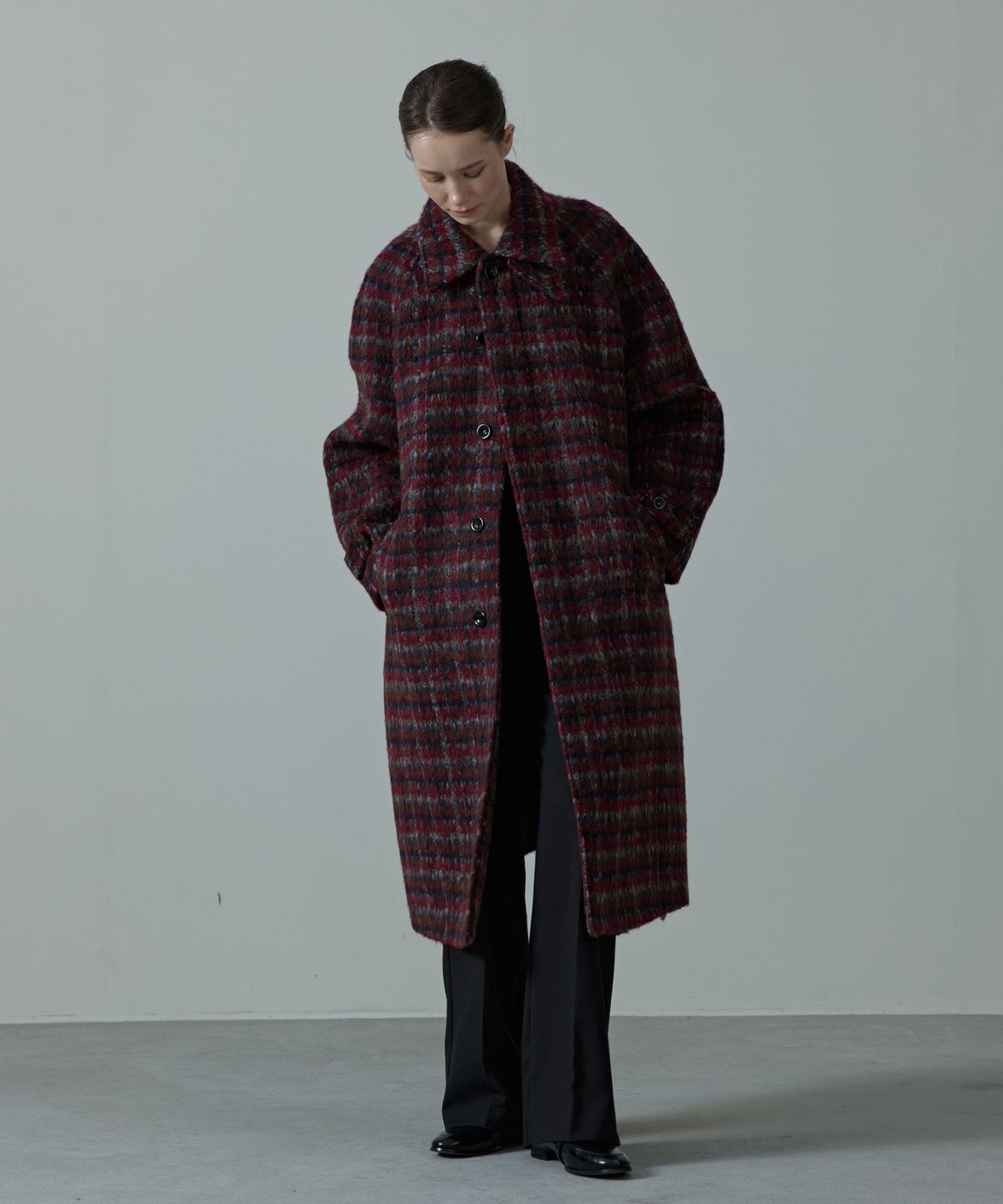 아흐레(AHRE) Dros Wool Check Belted Balmacaan Coat_RED
