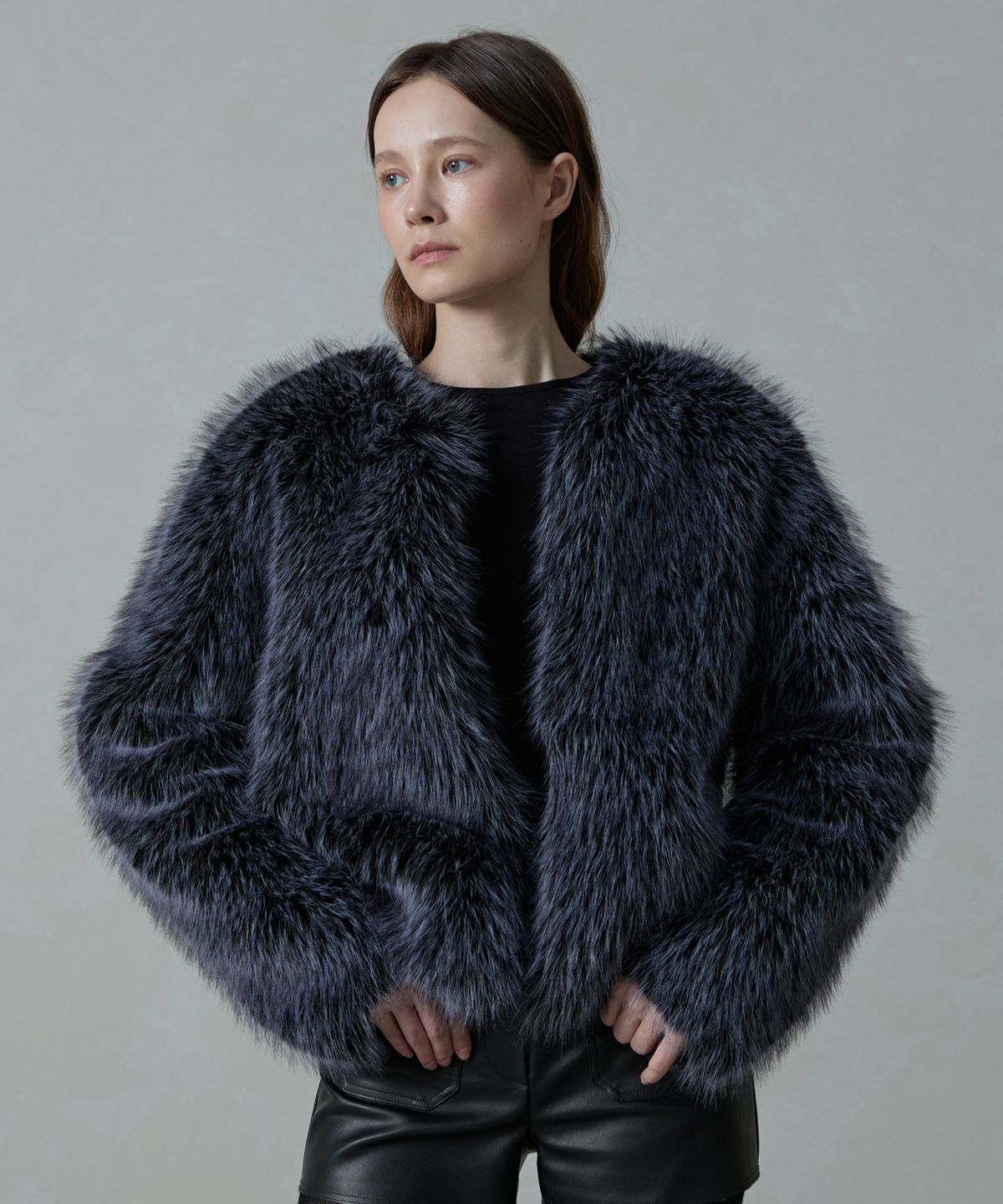 아흐레(AHRE) Rive Over Faux Fur Jacket_BLACK
