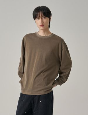 빈티지 스크립트 롱슬리브 라이트브라운
