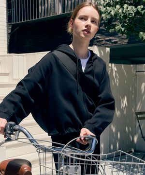 여성 특양면 크롭 후드 스웨트집업 블랙 LZJP0211